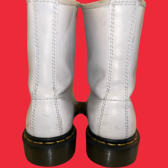 NEW Authentic White Dr. Marten 8 Eye 1460 Boots Size Women’s 7 - Picture 4 of 8